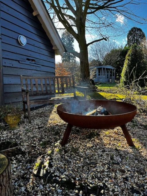 Apartamento The Old School House Retreat Tibberton  Exterior foto